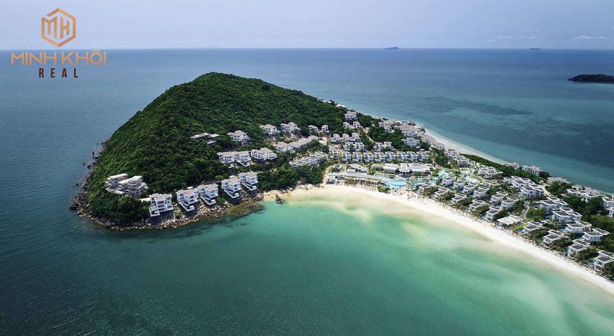 Premier Village Phu Quoc Resort tọa lạc tại Mũi Ông Đội - một vùng đất hoang sơ, tuyệt đẹp